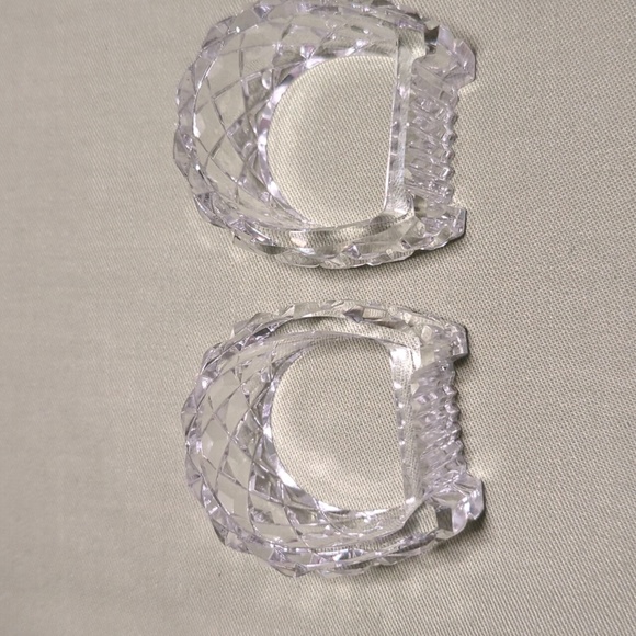 Vintage napkin rings and dish - Picture 2 of 7